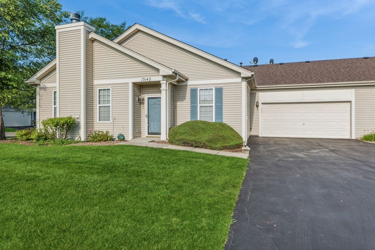 13142 W Sheffield Lane , Beach Park, IL 60083