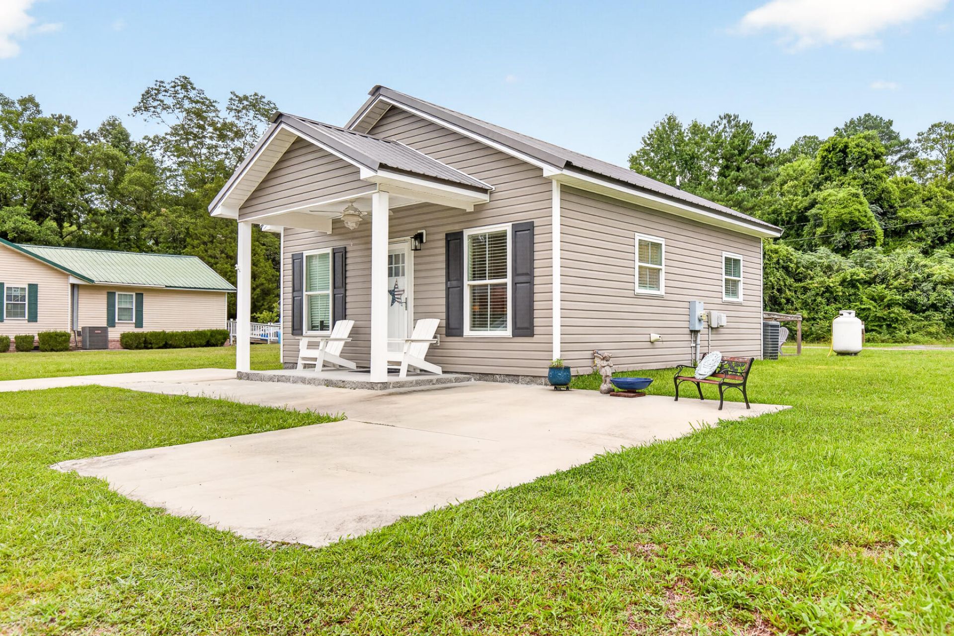 318 S Live Oak Drive Photo 4