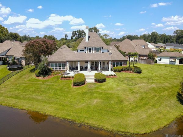 7046 Dianthus, Baton Rouge, LA 70817