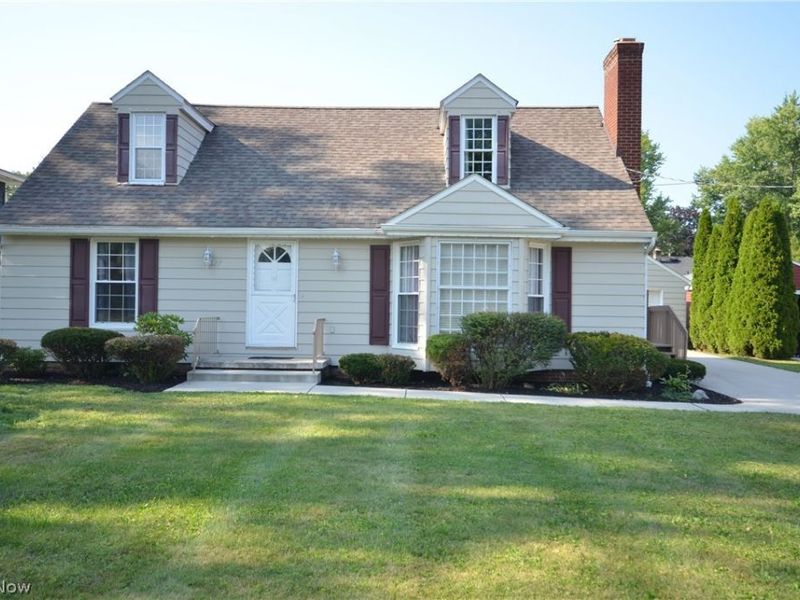 2527 Carson Road, Fairlawn, OH 44333 Photo 2