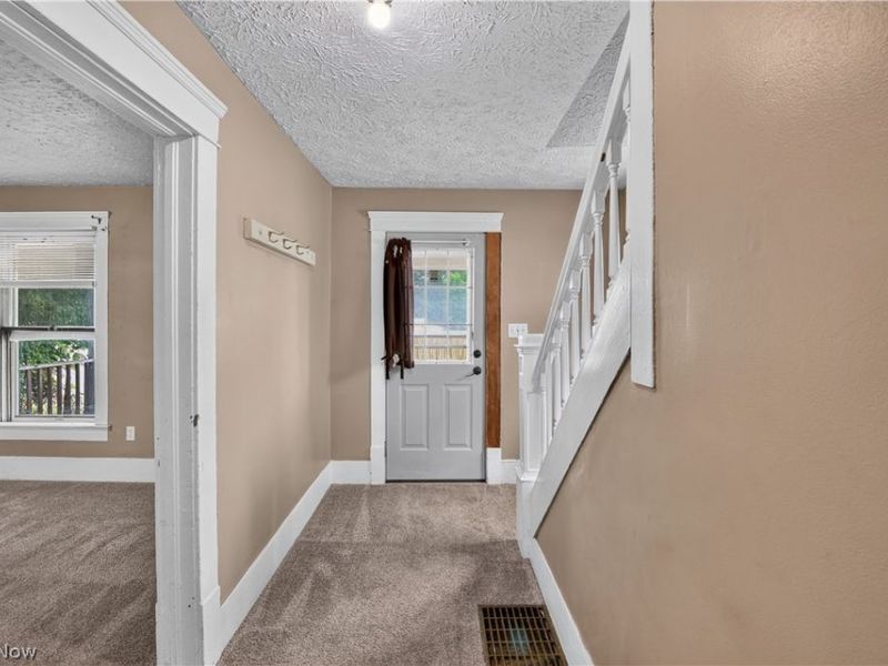 980 Shannon Avenue, Barberton, OH 44203 Photo 13