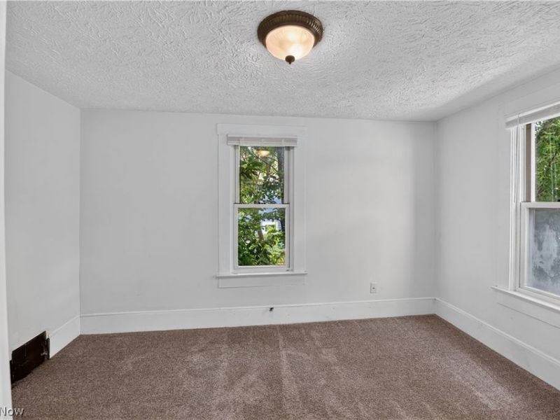980 Shannon Avenue, Barberton, OH 44203 Photo 14
