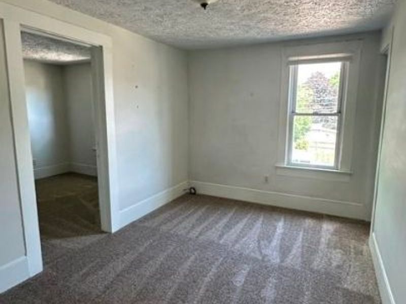 980 Shannon Avenue, Barberton, OH 44203 Photo 6