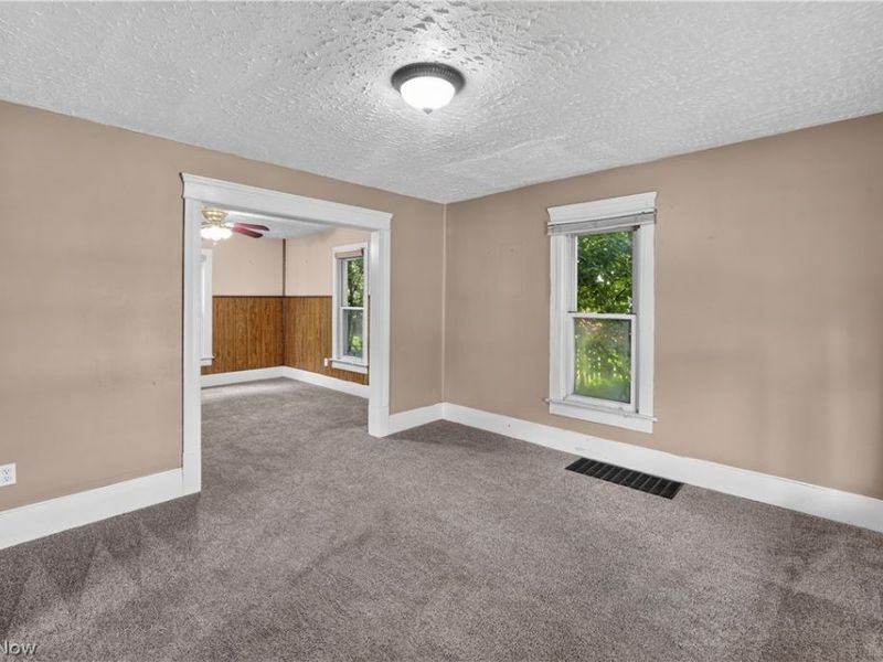 980 Shannon Avenue, Barberton, OH 44203 Photo 6