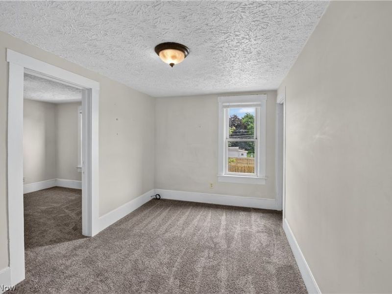 980 Shannon Avenue, Barberton, OH 44203 Photo 8