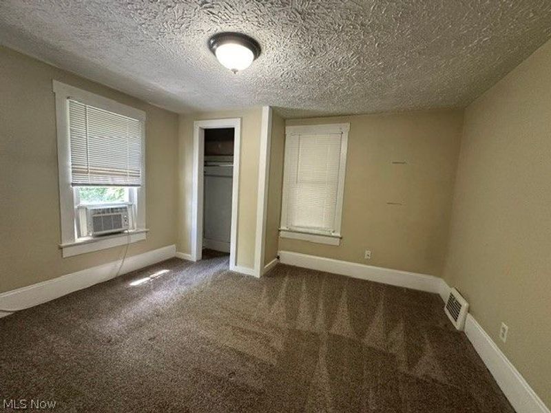 980 Shannon Avenue, Barberton, OH 44203 Photo 9