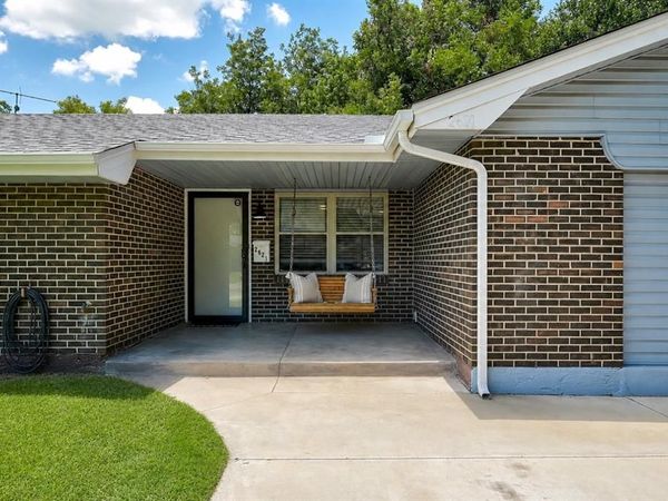 2621 N Redmond Avenue, Oklahoma City, OK 73127
