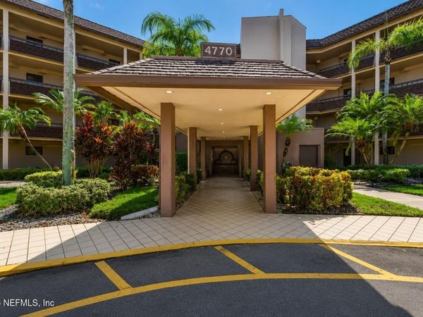 4770 FOUNTAINS DRIVE S, Unit 302, Lake Worth, FL 33467