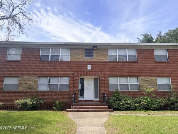 5452 PLAYA Way, Jacksonville, FL 32211