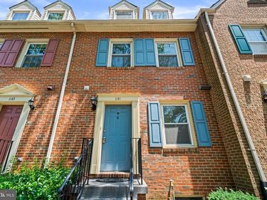 1141 N VERNON STREET , ARLINGTON, VA 22201