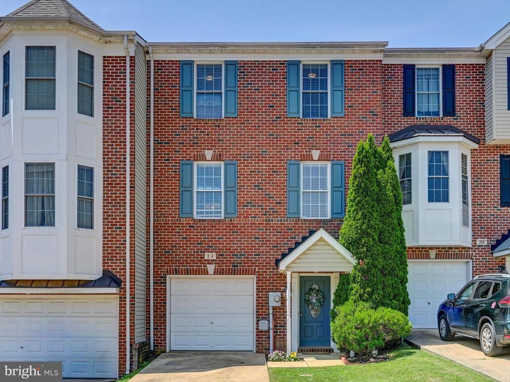 254 N FRONT STREET , NEW FREEDOM, PA 17349