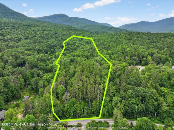 4912 Ny-212 , Willow, NY 12495