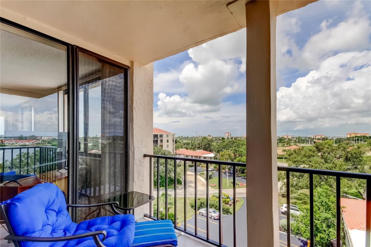 6218 Palma Del Mar Boulevard S, Unit 606, Saint Petersburg, FL 33715 Photo