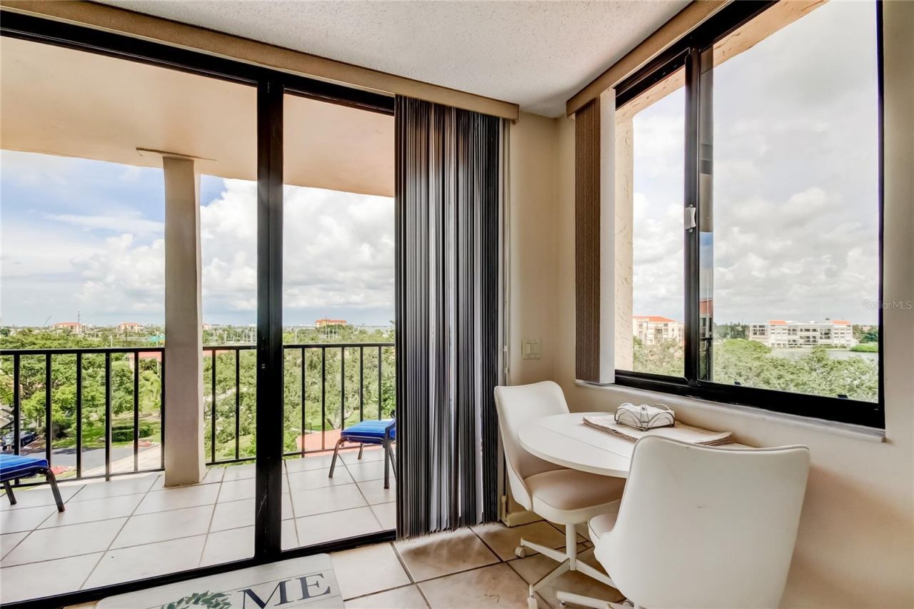 6218 Palma Del Mar Boulevard S, Unit 606, Saint Petersburg, FL 33715 Photo