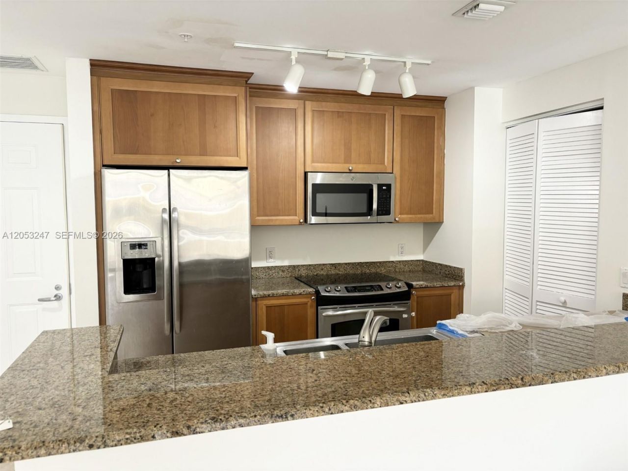 55 Merrick Way Wy, Unit 713, Coral Gables, FL 33134 Photo