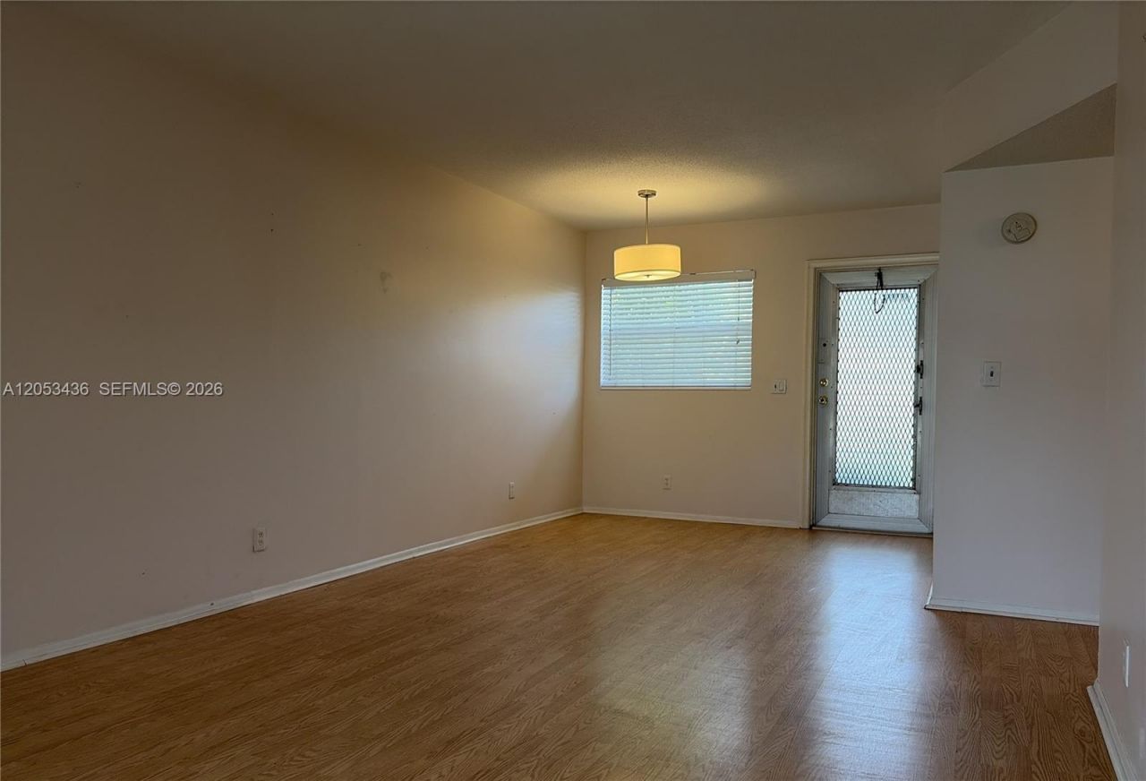 2131 NE 1st Ct, Unit 103, Boynton Beach, FL 33435 Photo