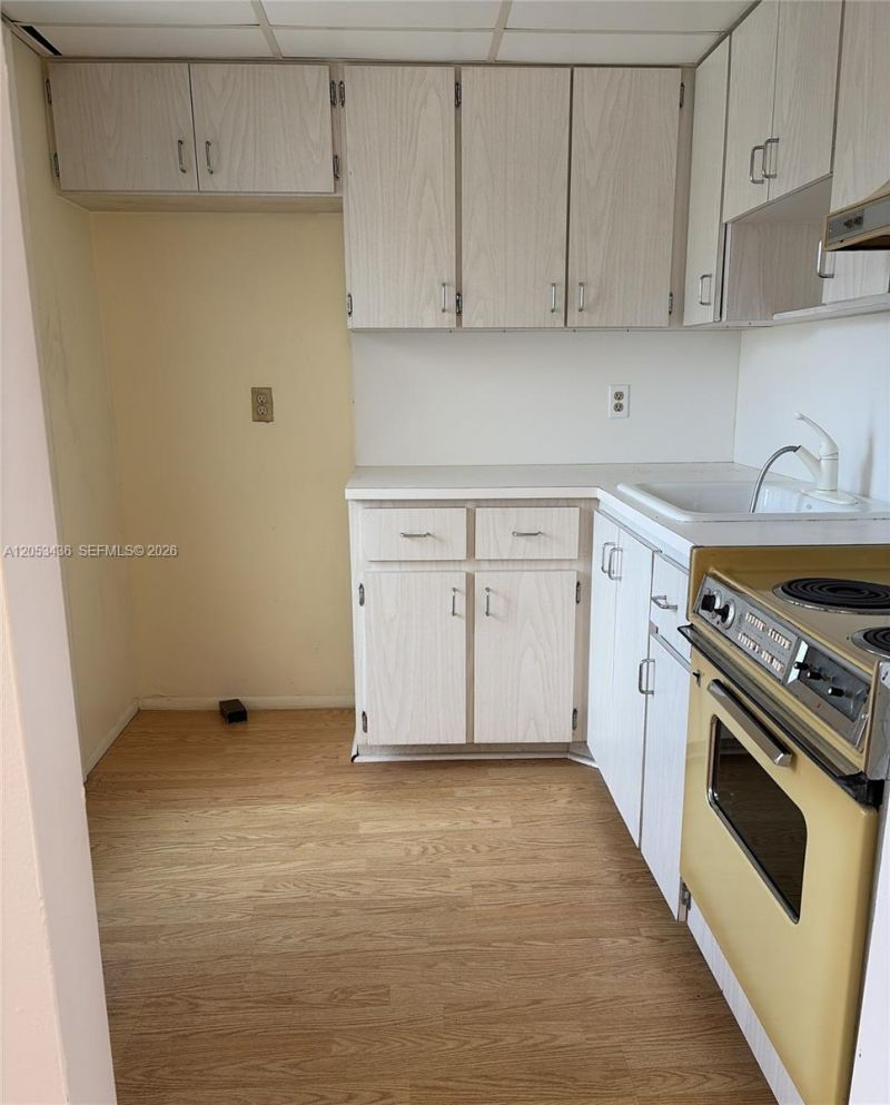2131 NE 1st Ct, Unit 103, Boynton Beach, FL 33435 Photo