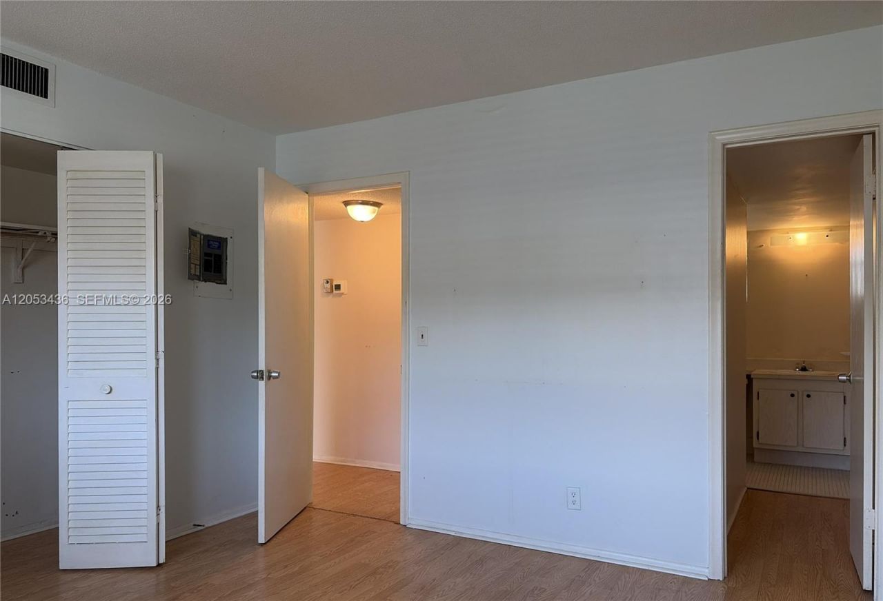 2131 NE 1st Ct, Unit 103, Boynton Beach, FL 33435 Photo