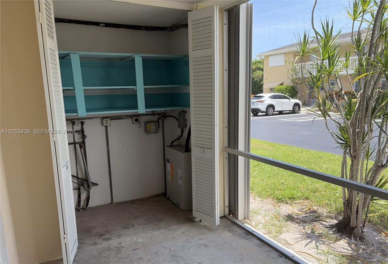 2131 NE 1st Ct, Unit 103, Boynton Beach, FL 33435 Photo