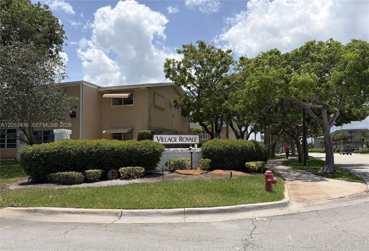 2131 NE 1st Ct, Unit 103, Boynton Beach, FL 33435 Photo