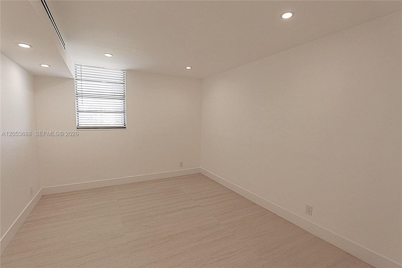 801 NW 47th Ave, Unit 518W, Miami, FL 33126 Photo