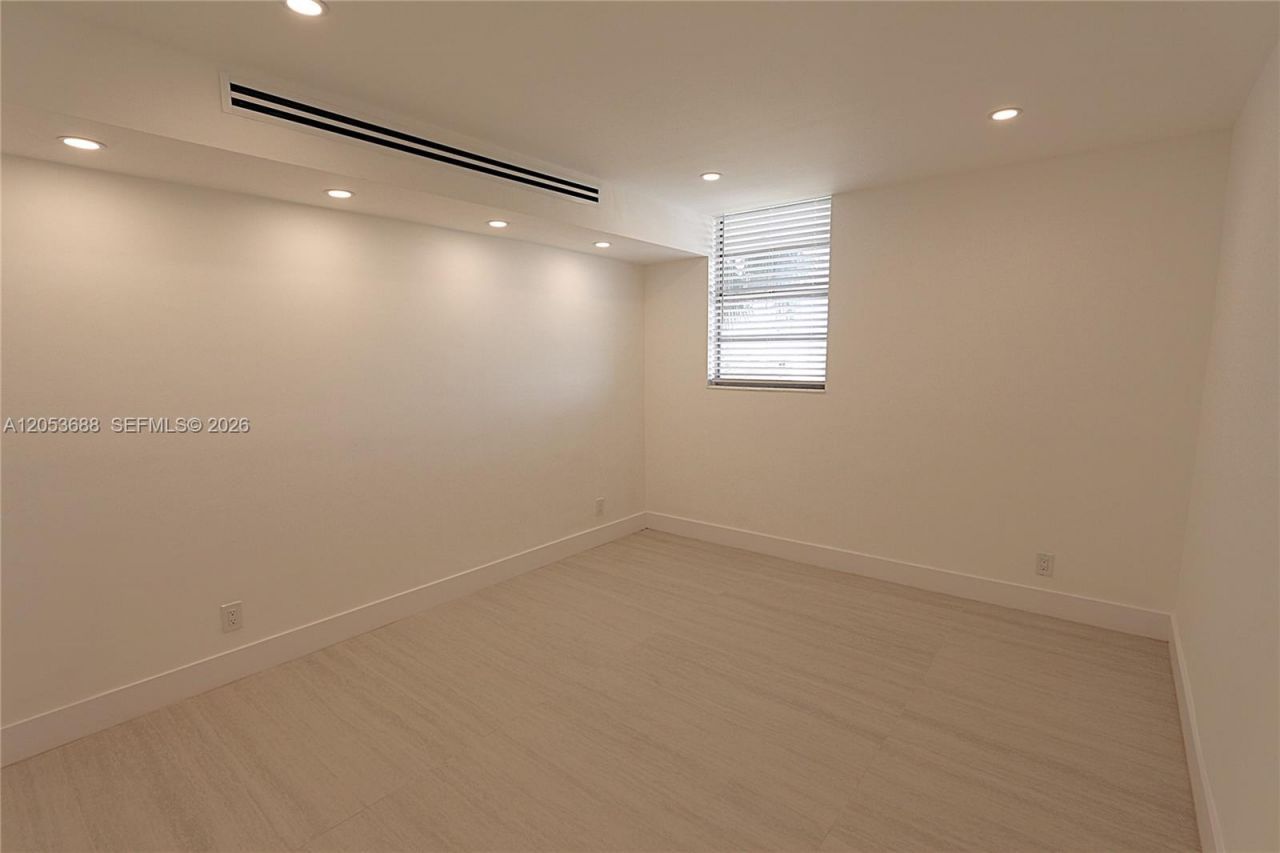 801 NW 47th Ave, Unit 518W, Miami, FL 33126 Photo
