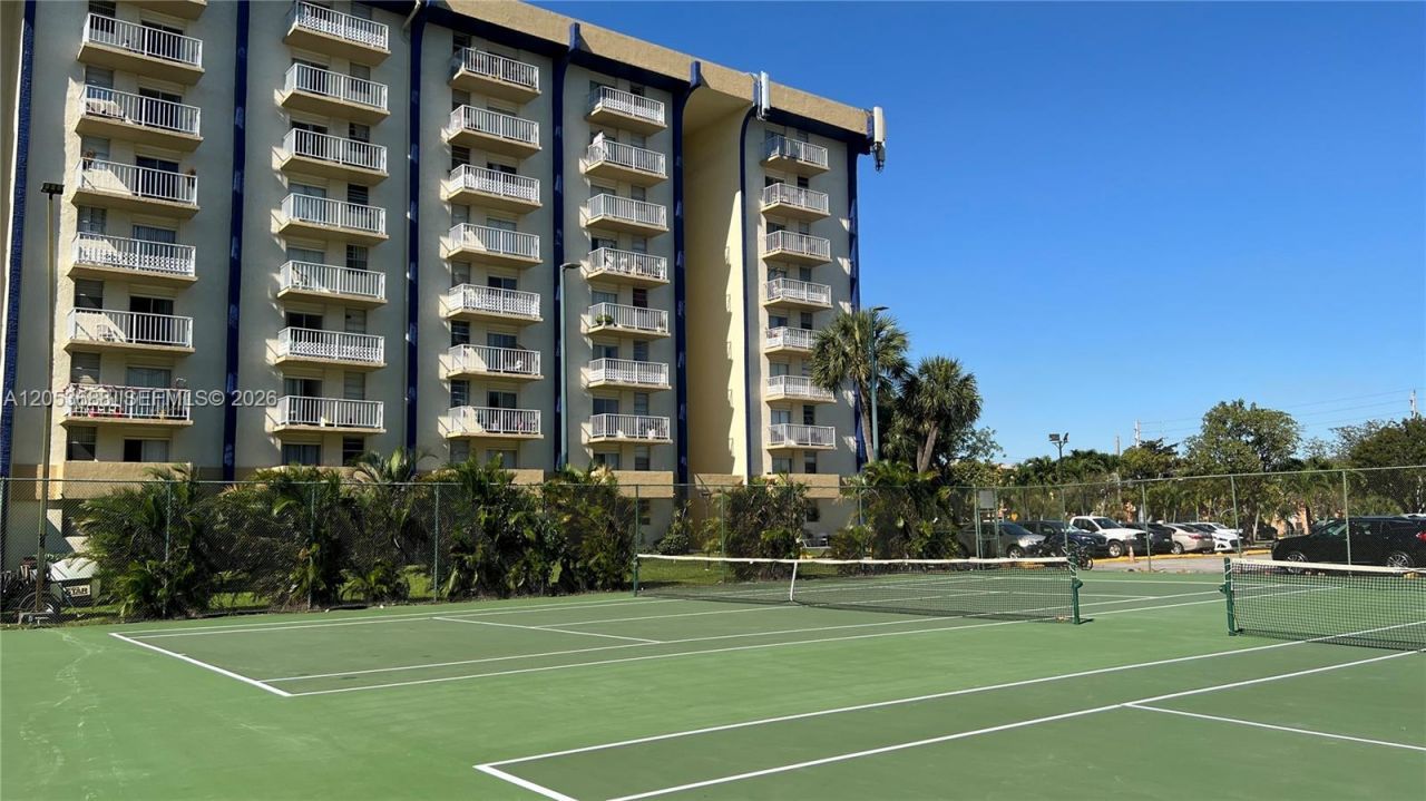 801 NW 47th Ave, Unit 518W, Miami, FL 33126 Photo