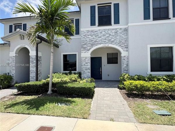 13232 SW 287 TER, Unit ., Homestead, FL 33033