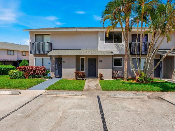 2305 Seaside Drive, Greenacres, FL 33463