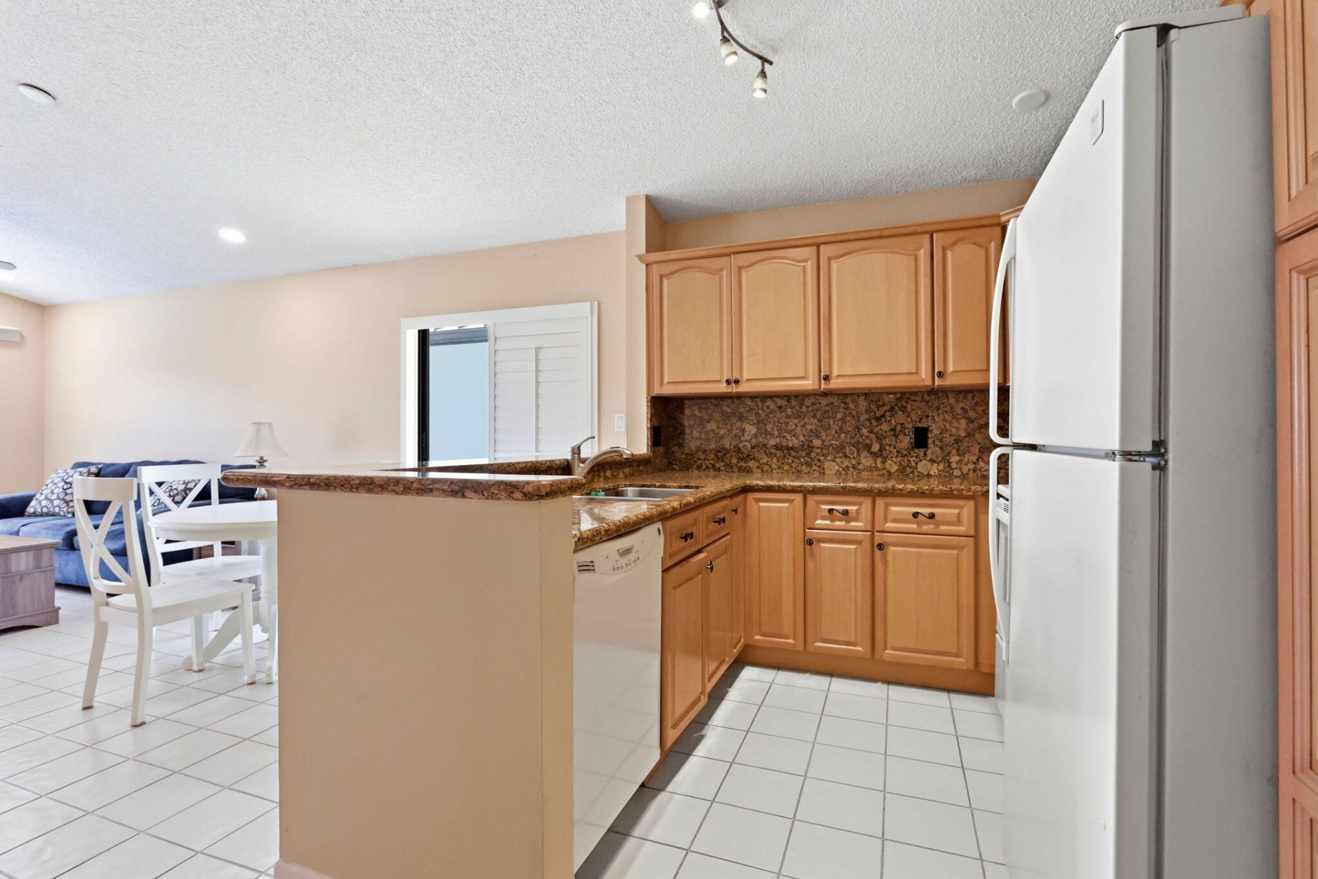 20986 Rustlewood Avenue, Boca Raton, FL 33428 Photo