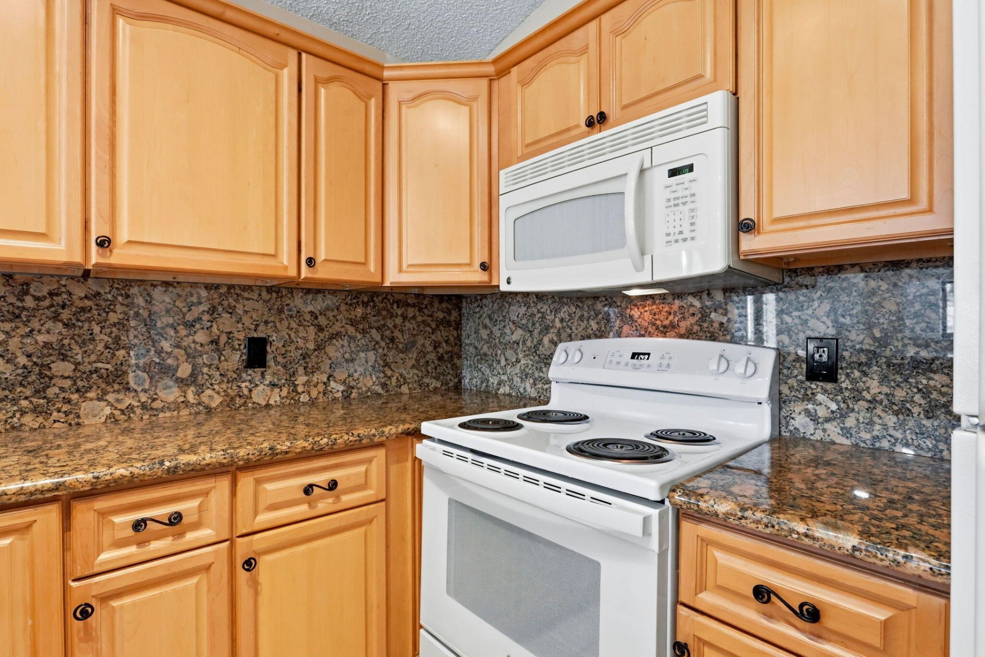 20986 Rustlewood Avenue, Boca Raton, FL 33428 Photo