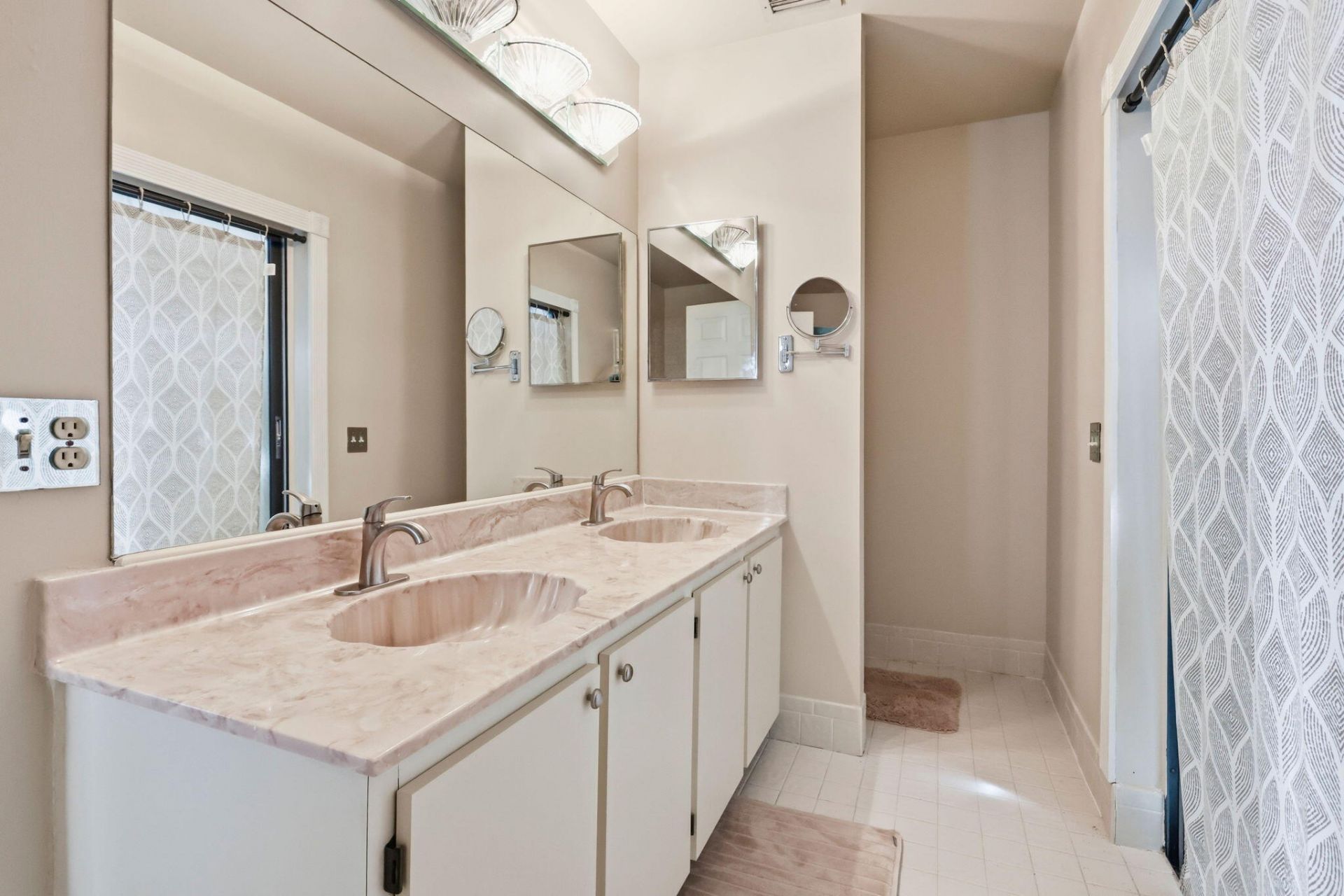 20986 Rustlewood Avenue, Boca Raton, FL 33428 Photo
