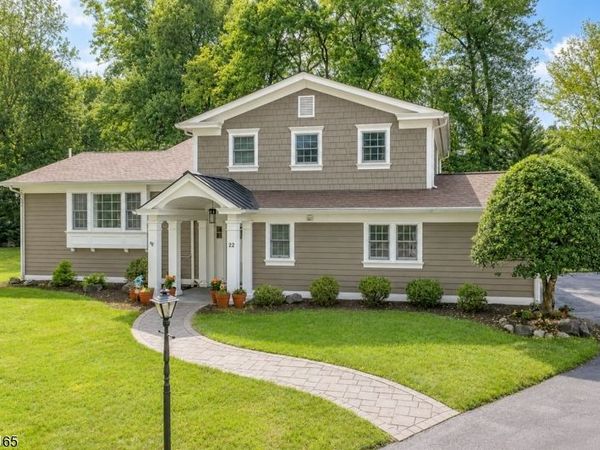 22 Bromley Ct, New Providence, NJ 07974