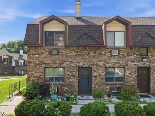 17 Great Gorge Ter, Vernon, NJ 07462