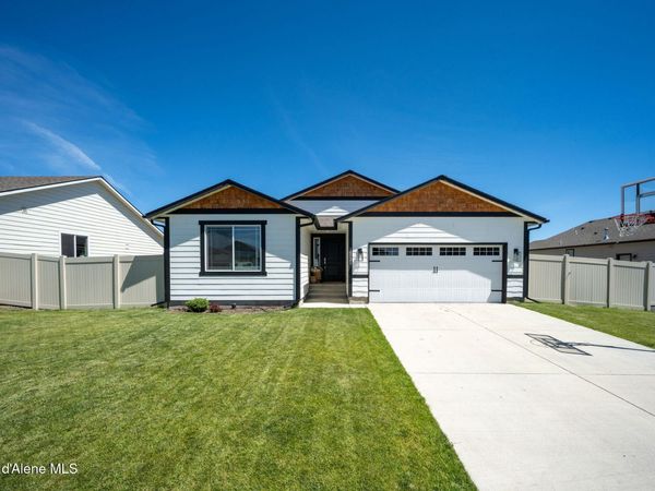 10521 N Belgrave LOOP, Hayden, ID 83835