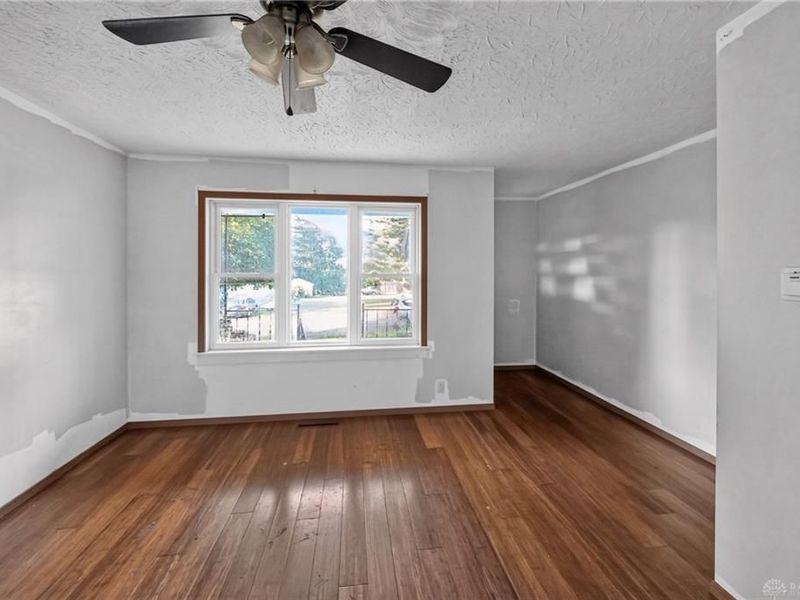 320 Muntz Street, Hillsboro, OH 45133 Photo 4