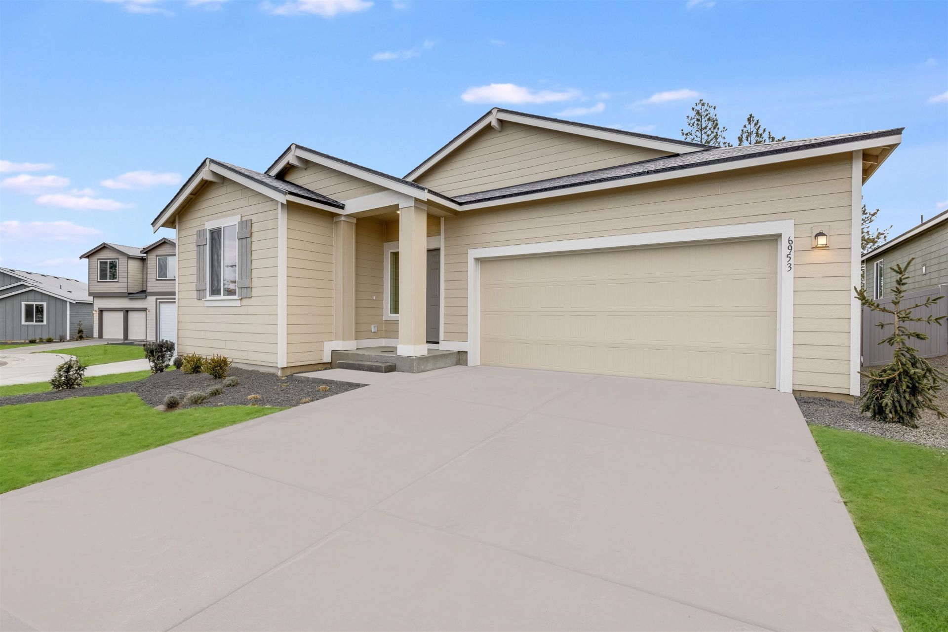 16556 E 31st Ln, Spokane Valley, WA 99037 Main Photo