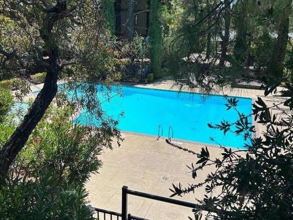 3316 Brittan Avenue, Unit 12, San Carlos, CA 94070