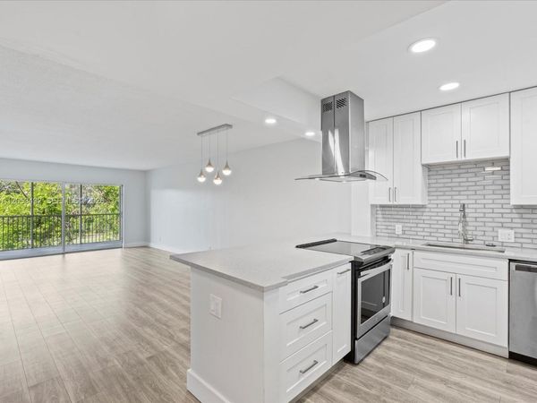 3150 N Palm Aire Dr , Unit 406, Pompano Beach, FL 33069