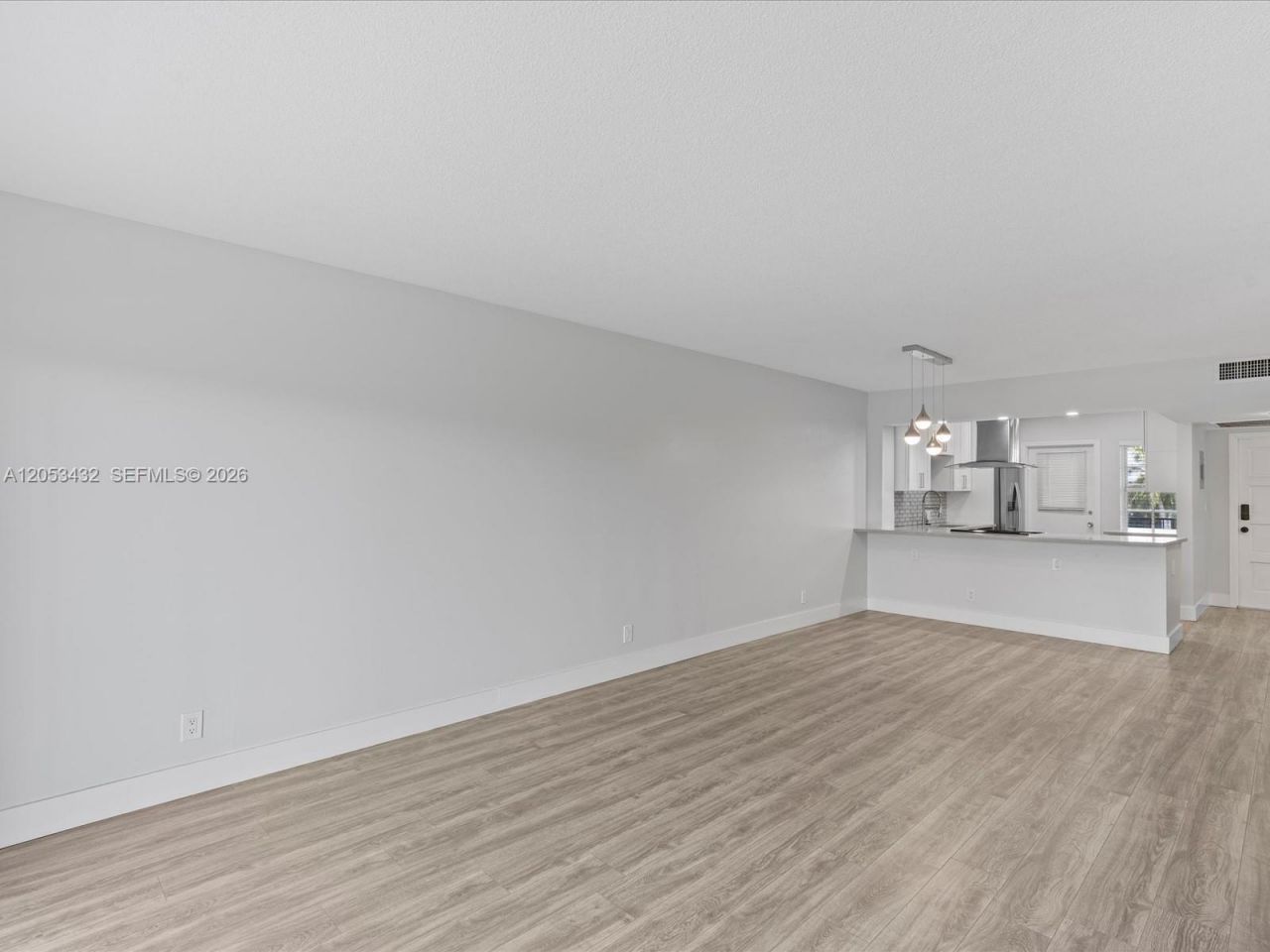 3150 N Palm Aire Dr , Unit 406, Pompano Beach, FL 33069 Photo
