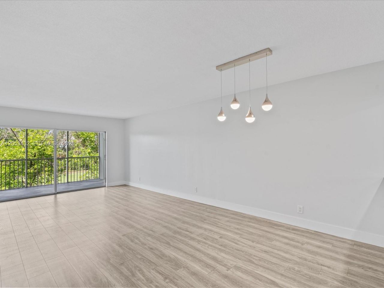 3150 N Palm Aire Dr , Unit 406, Pompano Beach, FL 33069 Photo