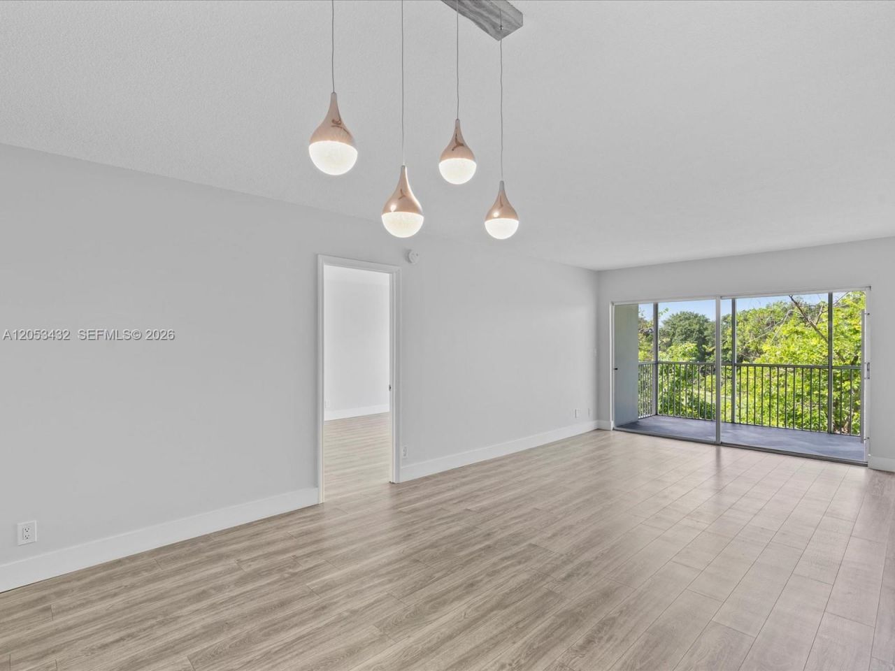 3150 N Palm Aire Dr , Unit 406, Pompano Beach, FL 33069 Photo