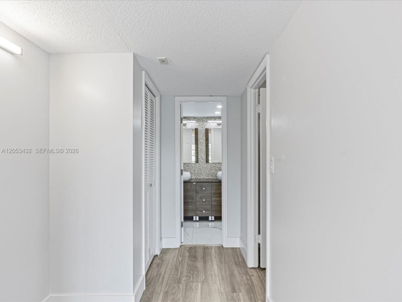 3150 N Palm Aire Dr , Unit 406, Pompano Beach, FL 33069 Photo