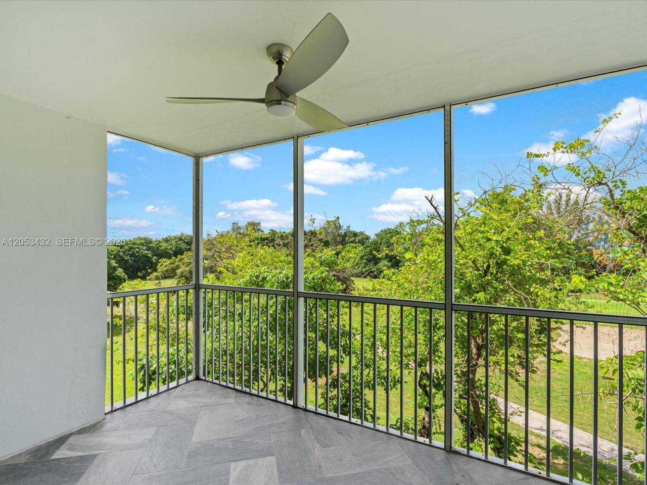 3150 N Palm Aire Dr , Unit 406, Pompano Beach, FL 33069 Photo
