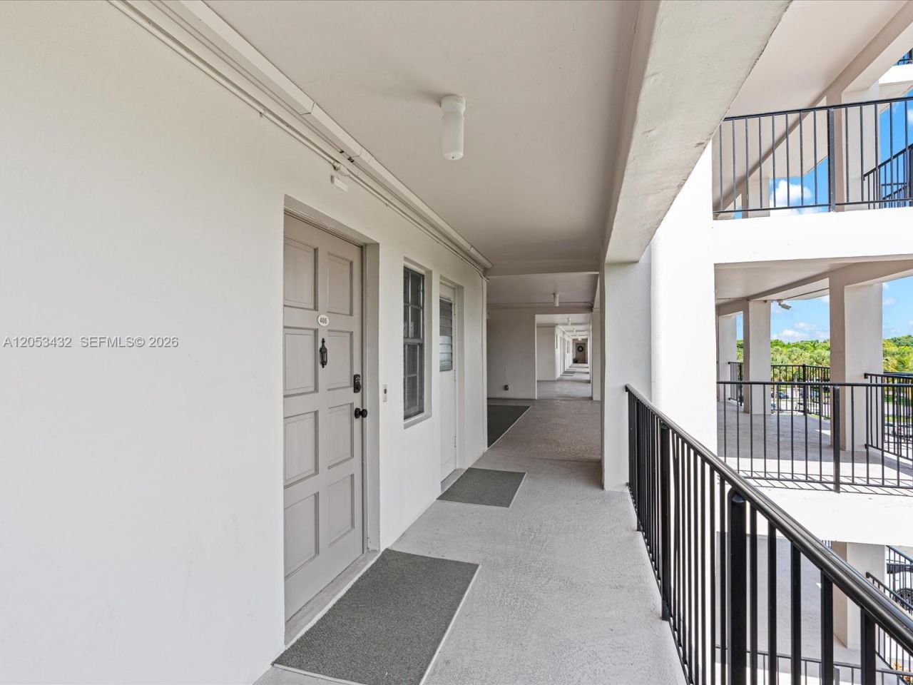 3150 N Palm Aire Dr , Unit 406, Pompano Beach, FL 33069 Photo