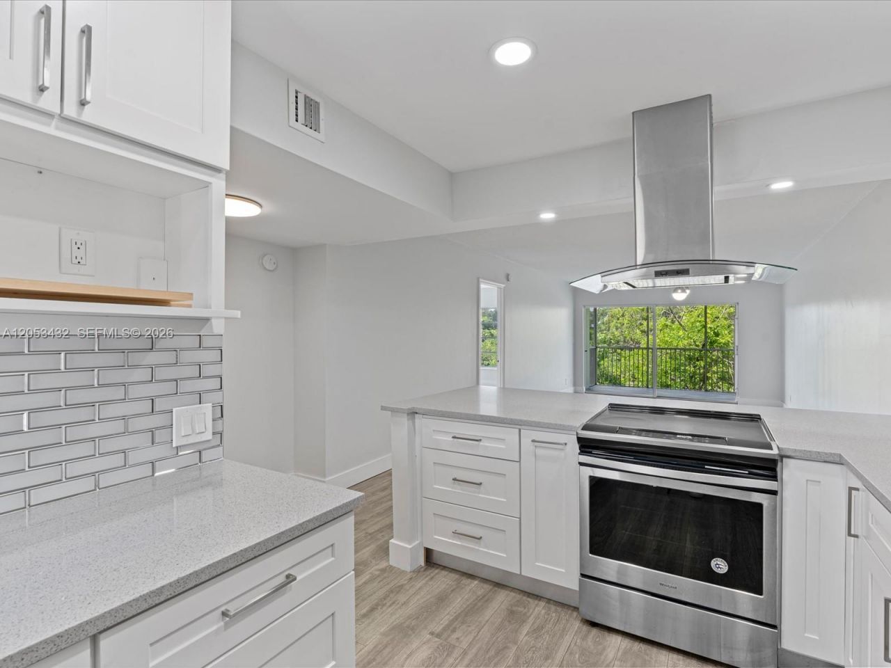 3150 N Palm Aire Dr , Unit 406, Pompano Beach, FL 33069 Photo