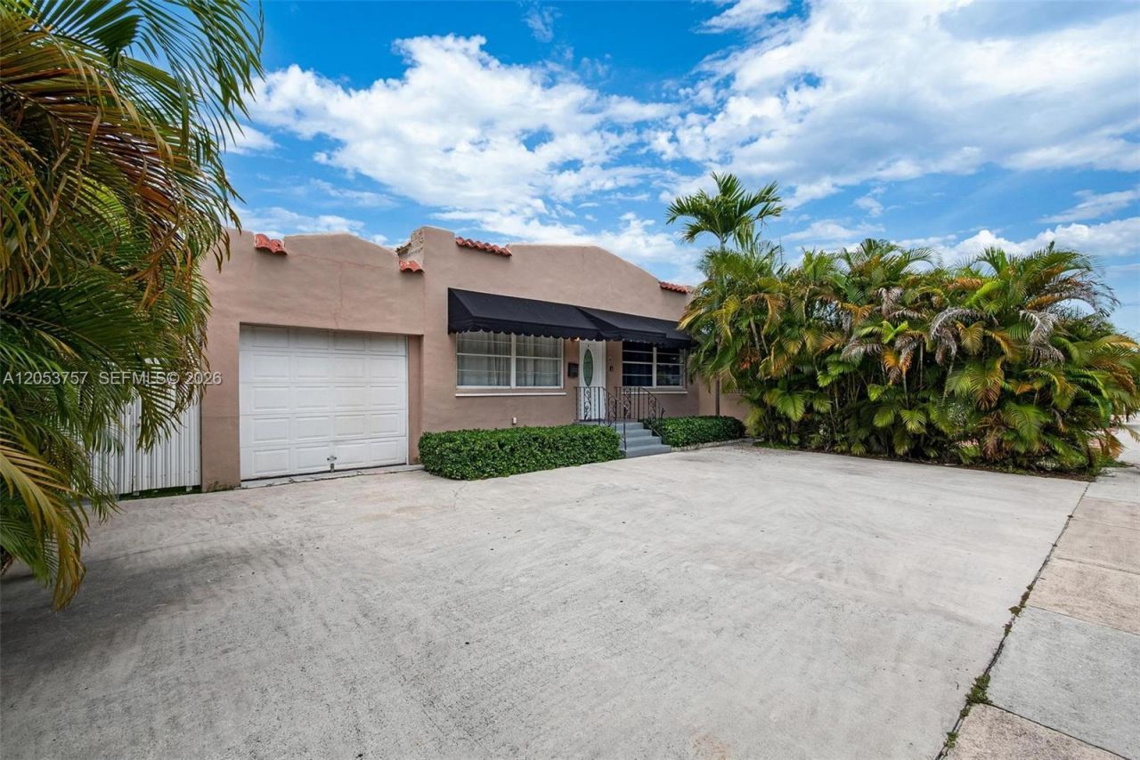 3629 SW 12th St , Unit B, Miami, FL 33135 Photo