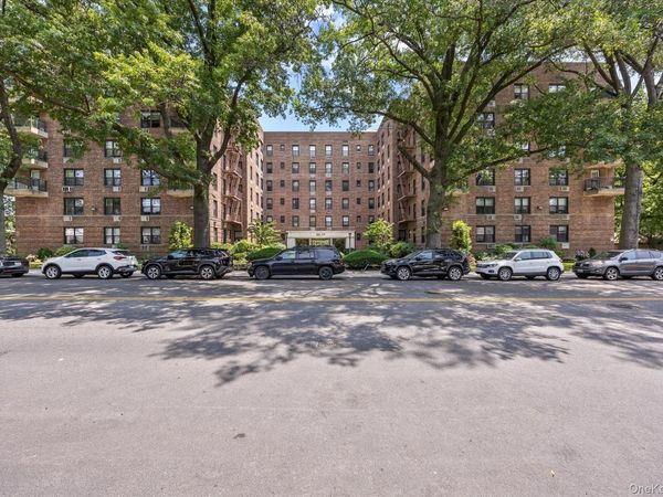 80-35 Springfield Blvd, Unit 1M, Queens Village, NY 11427