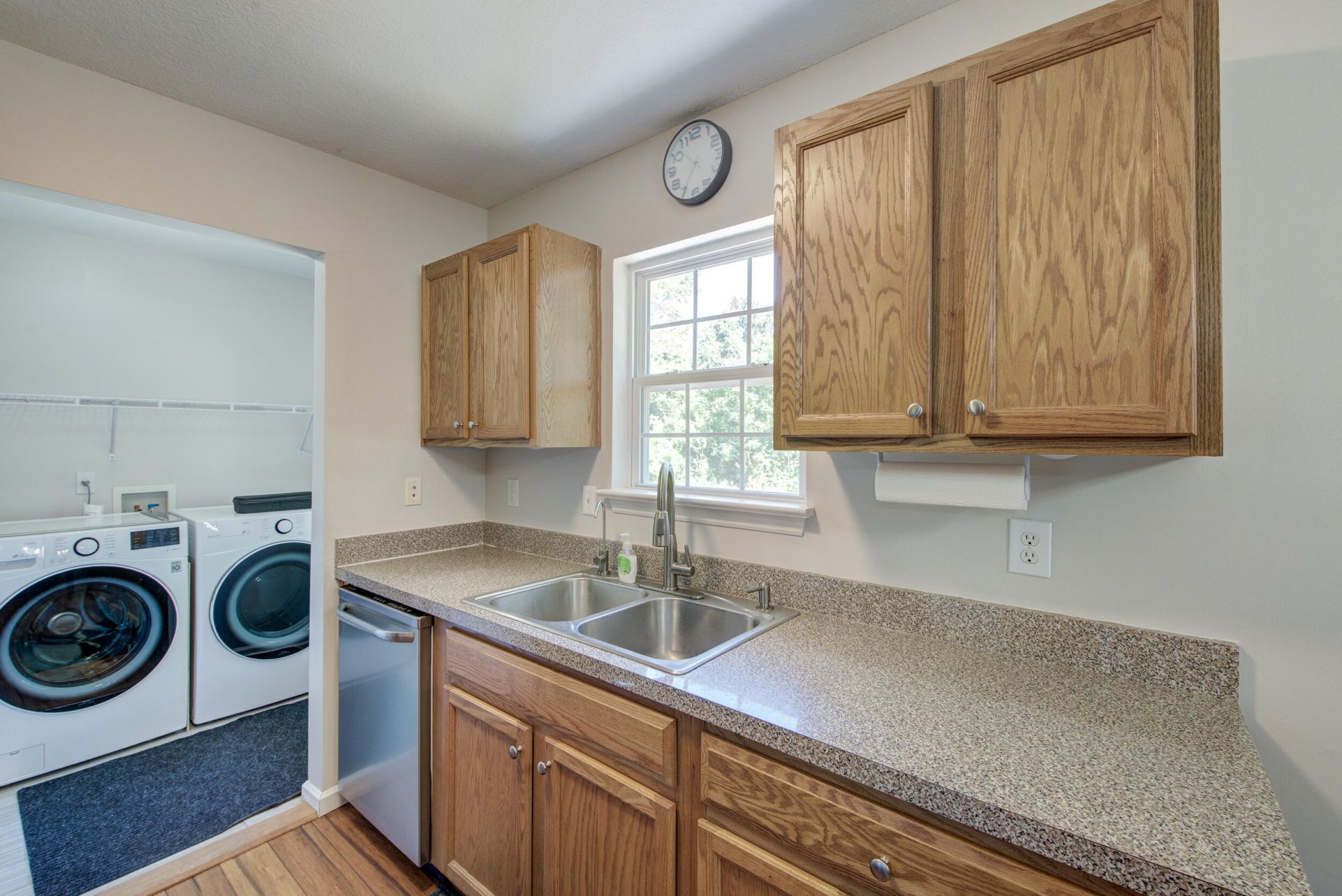 4134 River Road Photo 29