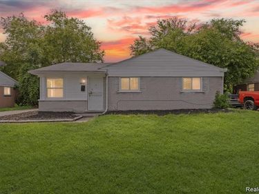 3930 Bayhan, Inkster, MI 48141